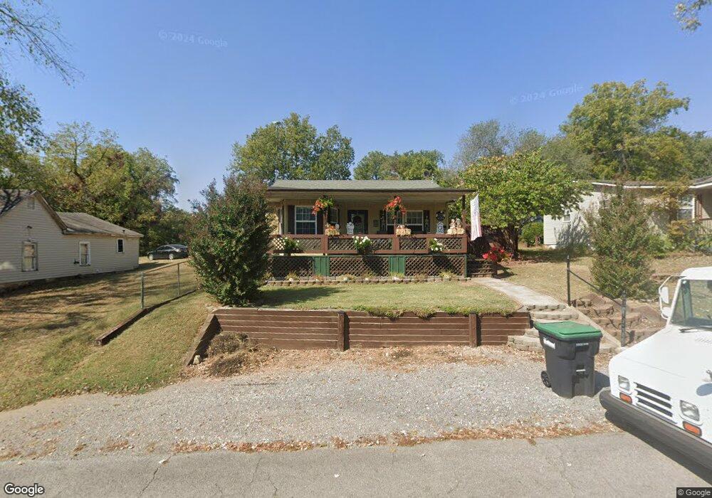 418 S Mission Ave, Tahlequah, OK 74464 - photo 1