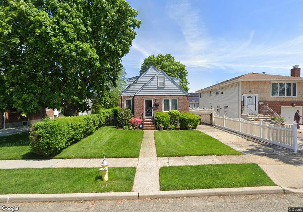 1026 Hancock Ave, Franklin Square, NY 11010 - photo 1