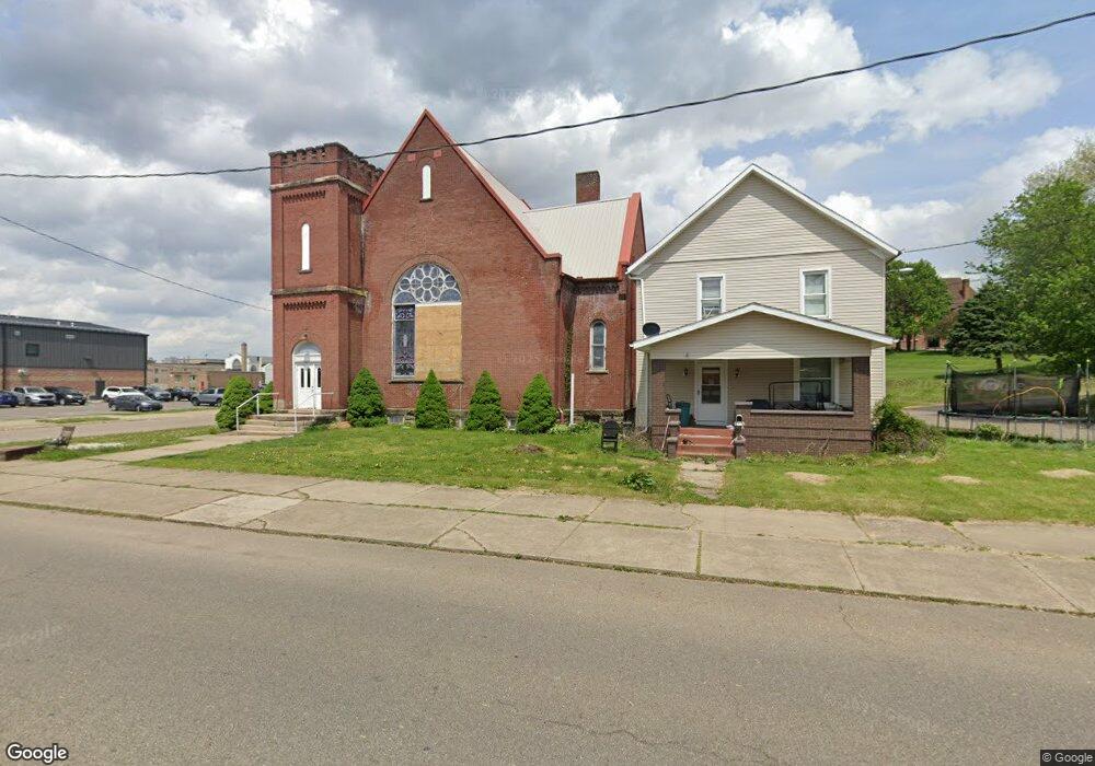 810 Walnut St, Coshocton, OH 43812 - photo 1