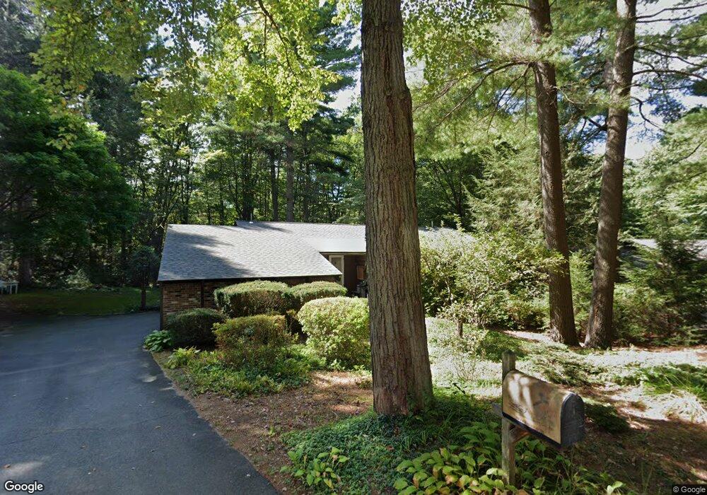 21 Flintlock Ln, Amherst, MA 01002 - photo 1