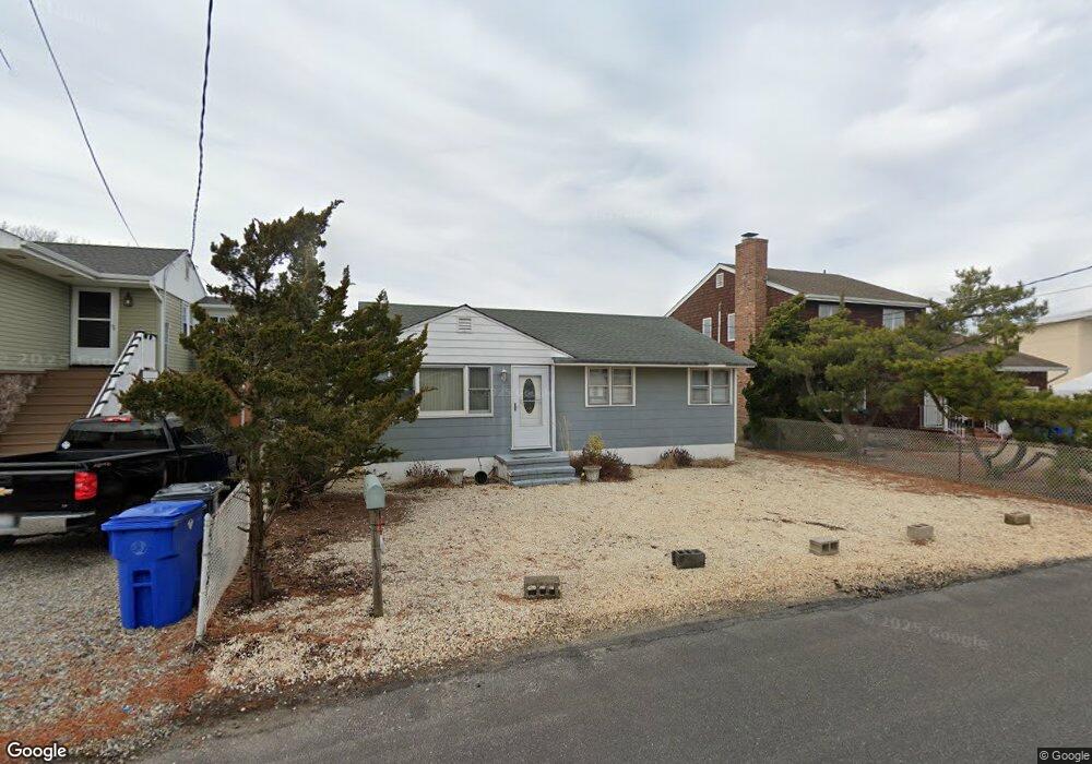 102 Bay Shore Dr, Toms River, NJ 08753 - photo 1