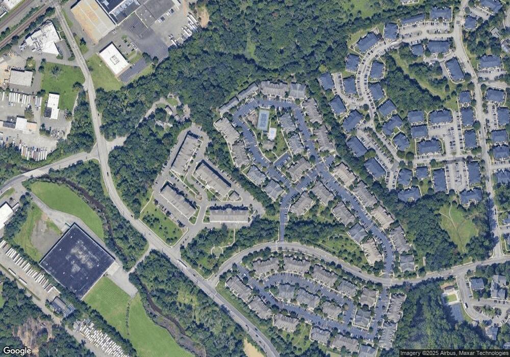 165 Forest Dr unit 16, Piscataway, NJ 08854 - photo 1