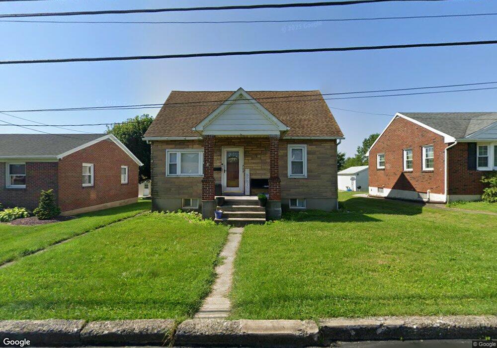 709 Seip Ave, Nazareth, PA 18064 - photo 1