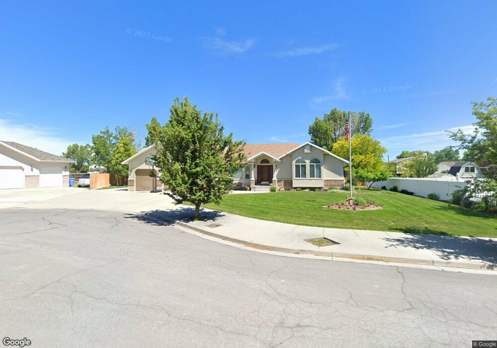 2172 Silver Tree Cir, Riverton, UT 84065 - photo 1