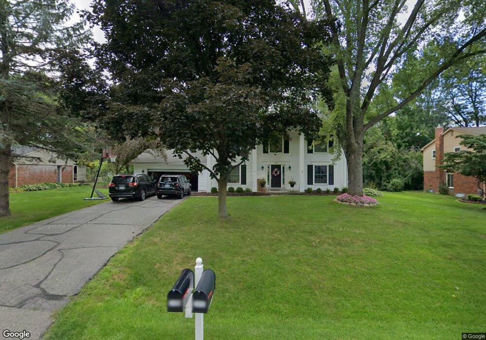 2128 Lost Tree Way, Bloomfield Hills, MI 48304 - photo 1