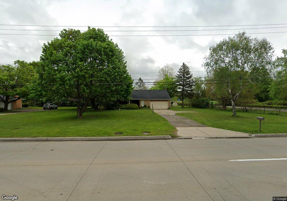 1246 N Linden Rd, Flint, MI 48532 - photo 1