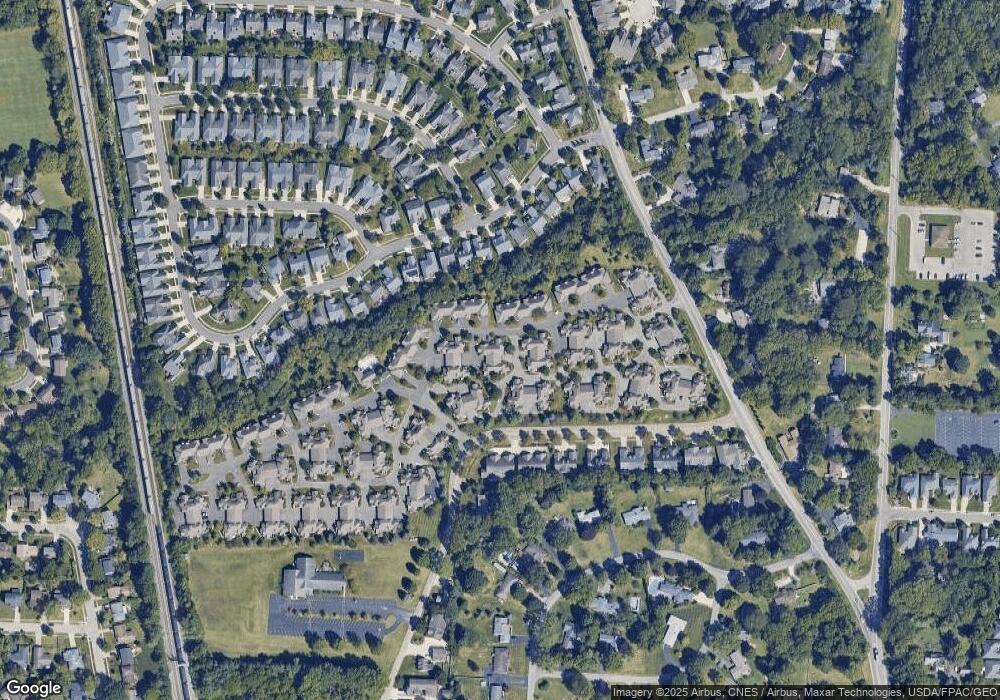 929 White Willow Ln unit 929, Columbus, OH 43235 - photo 1