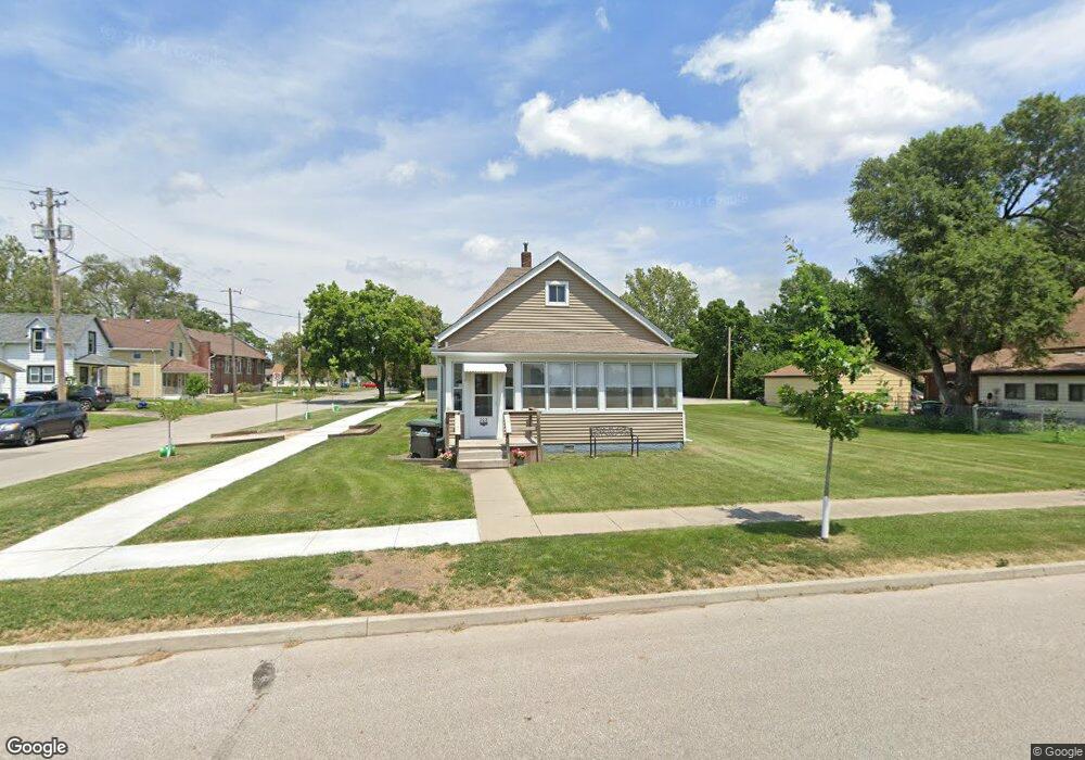 202 E Edison Ave, Des Moines, IA 50315 - photo 1