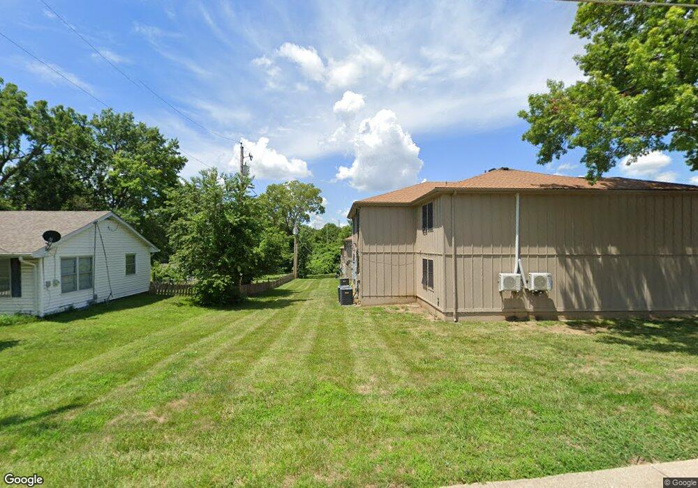 6338 Caenen Lake Rd unit F, Shawnee, KS 66216 - photo 1