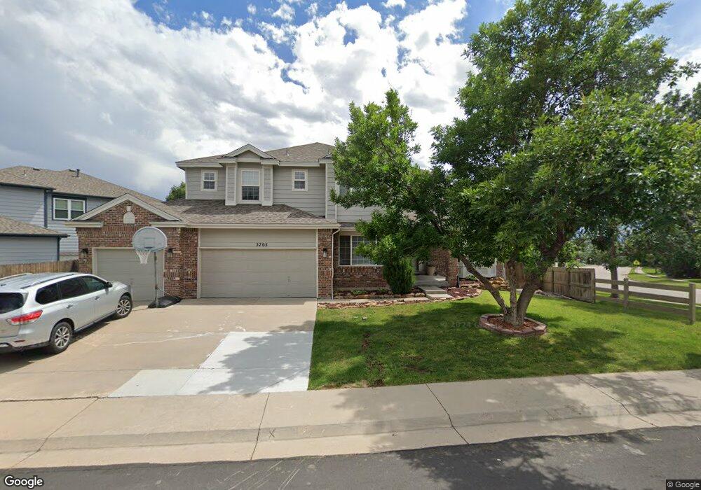 5705 S Danube Cir, Aurora, CO 80015 - photo 1