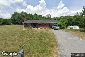 153 Iris Ln, Peterstown, WV 24963