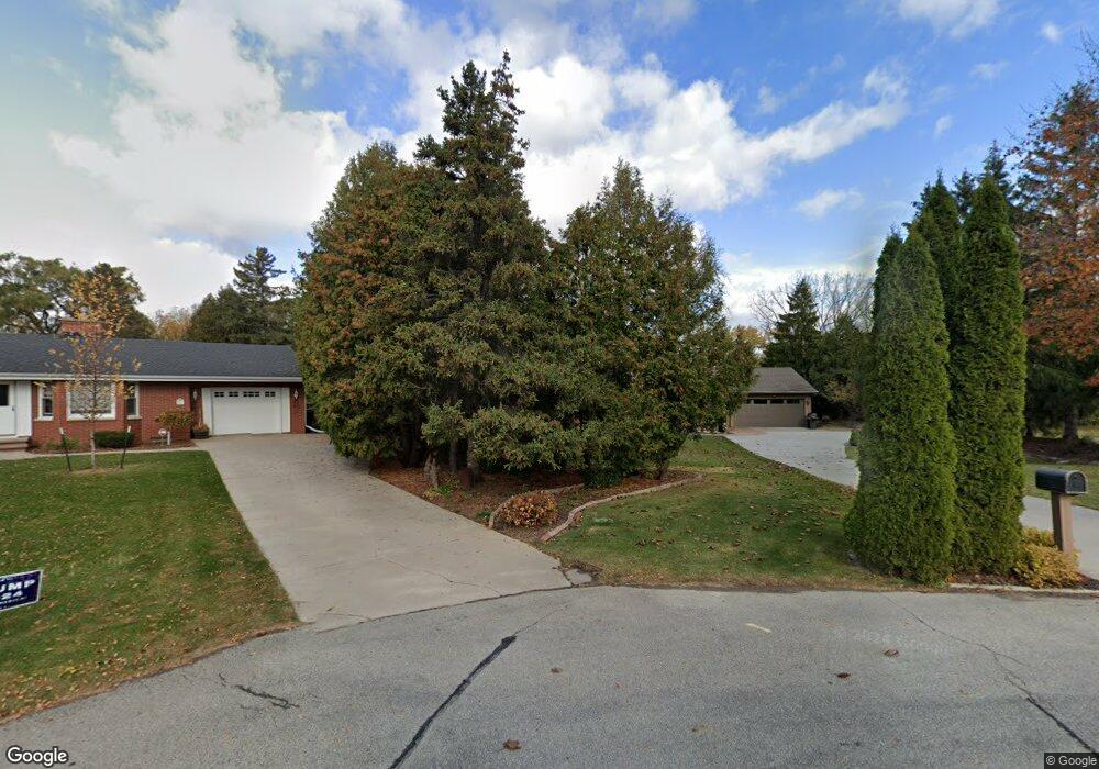 W2774 Therese Ct, Appleton, WI 54915 - photo 1