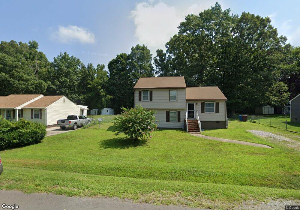 3929 Robert e Lee Dr, Hopewell, VA 23860 - photo 1