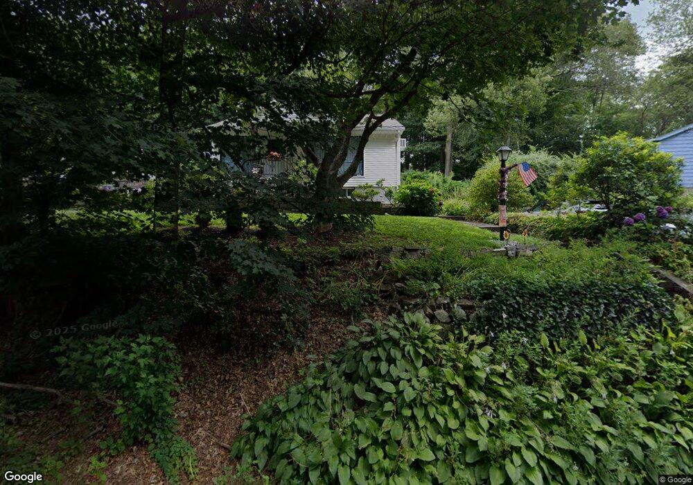 83 Locust Ave, Cortlandt Manor, NY 10567 - photo 1