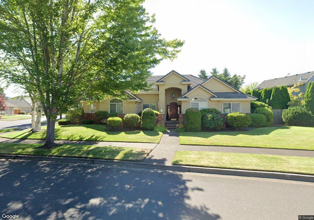 1445 Arcadia Dr, Eugene, OR 97401 - photo 1