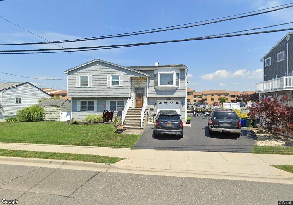 Town'n Harbor unit 29A, Freeport, NY 11520 - photo 1