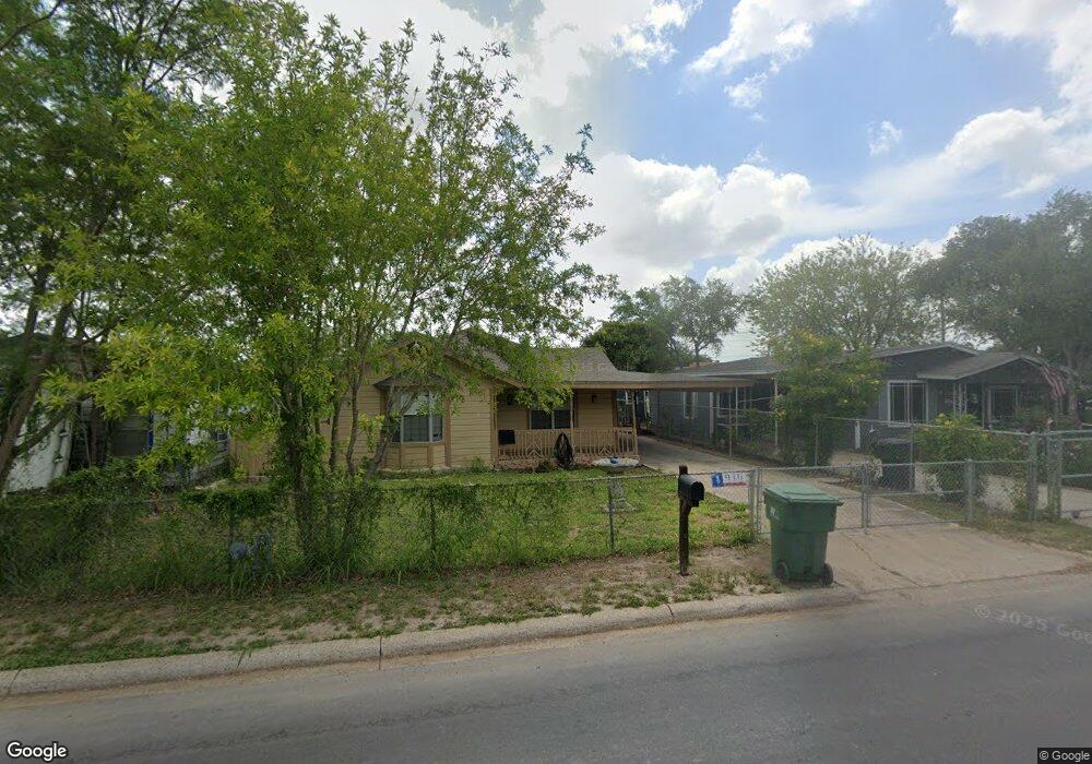 910 N Dogwood St, Pharr, TX 78577 - photo 1