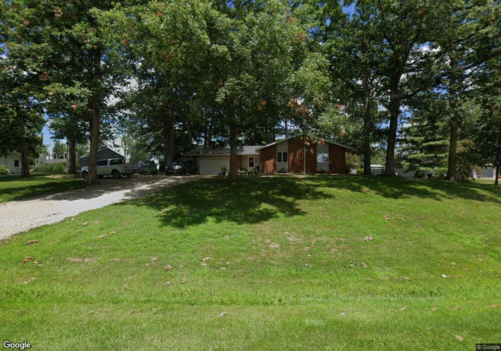 10052 E South Timberlake Ave, Effingham, IL 62401 - photo 1