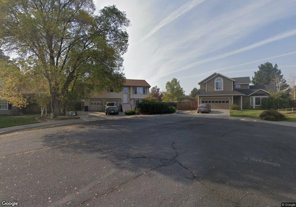 3125 NE Cromwell Ct, Bend, OR 97701 - photo 1