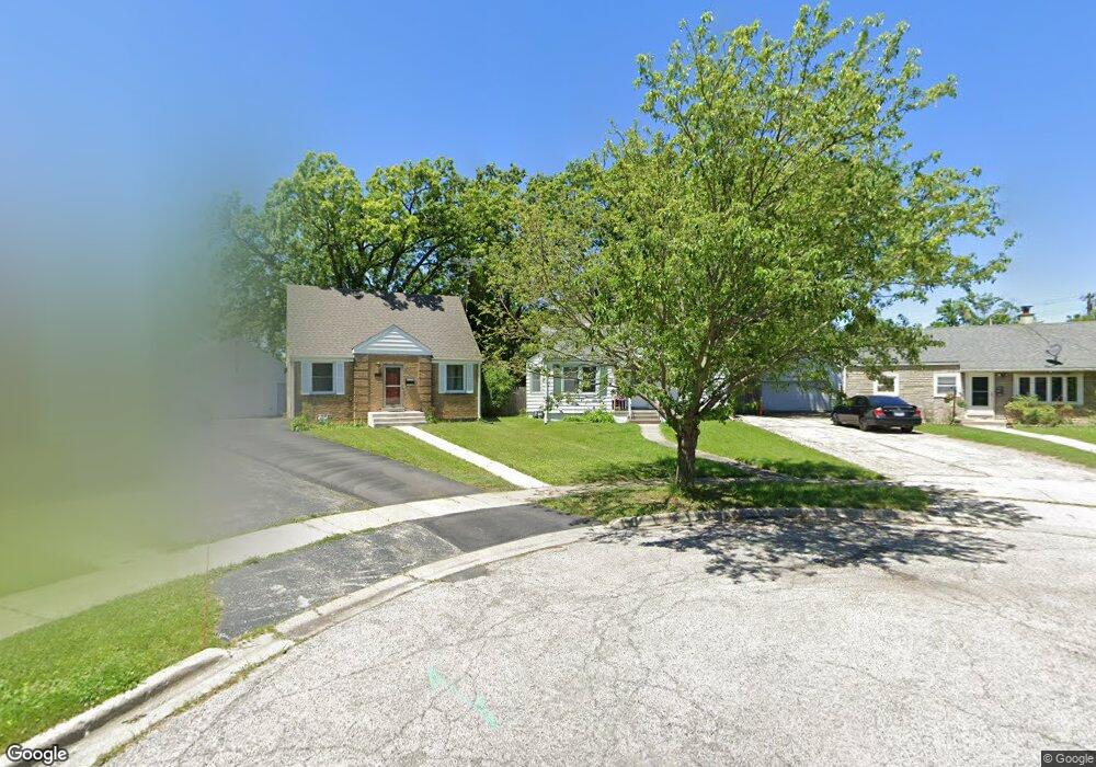1110 Fairfield Cir, Waukegan, IL 60085 - photo 1