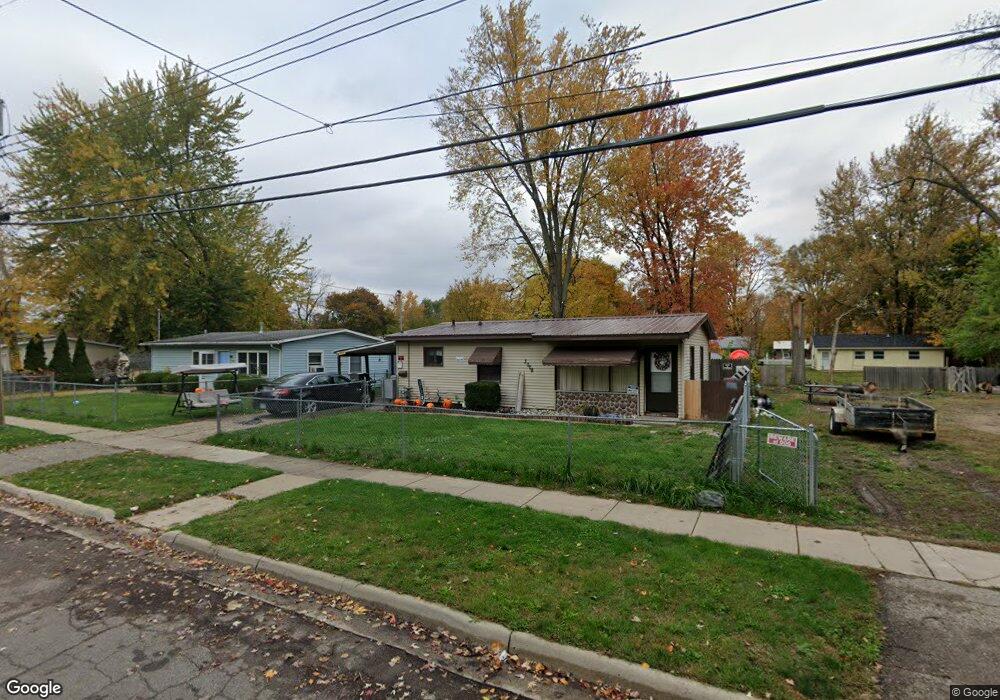 3008 Fielding Dr, Lansing, MI 48911 - photo 1