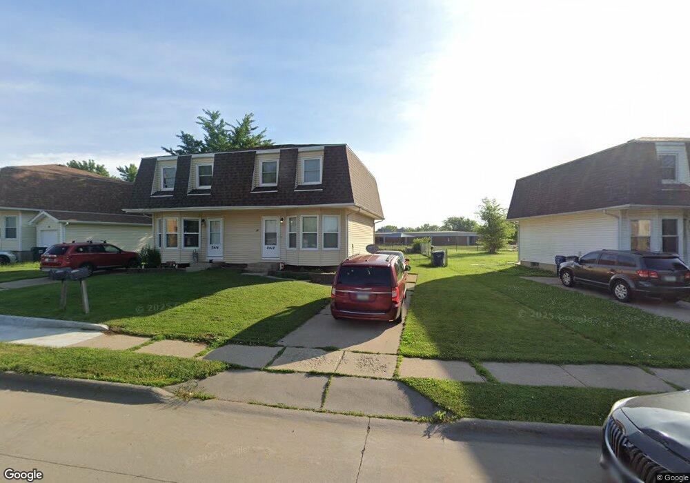 2412 W 54th St, Davenport, IA 52806 - photo 1