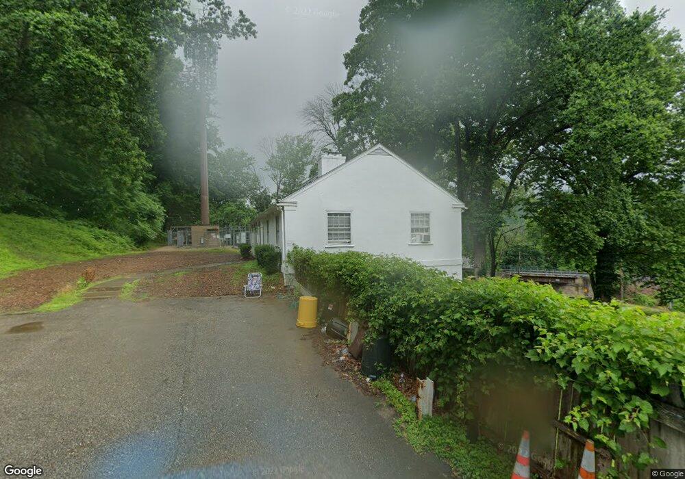 1050 Trinity Ln, Conshohocken, PA 19428 - photo 1