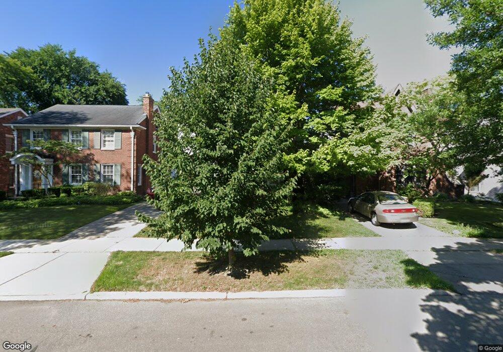 435 Moran Rd, Grosse Pointe Farms, MI 48236 - photo 1