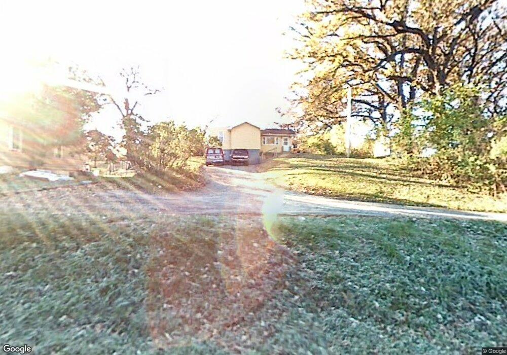 117 N 11th Ave E, Newton, IA 50208 - photo 1