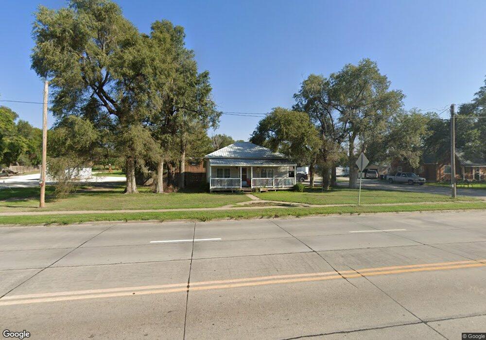611 E Avenue A, Cimarron, KS 67835 - photo 1