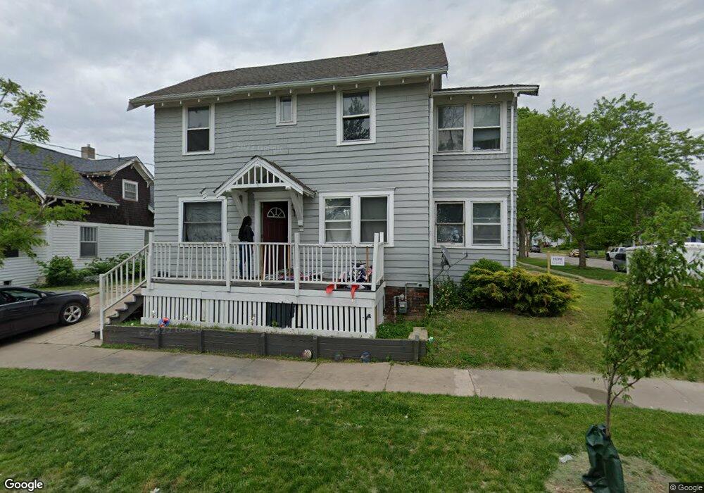 528 15th St SE, Cedar Rapids, IA 52403 - photo 1