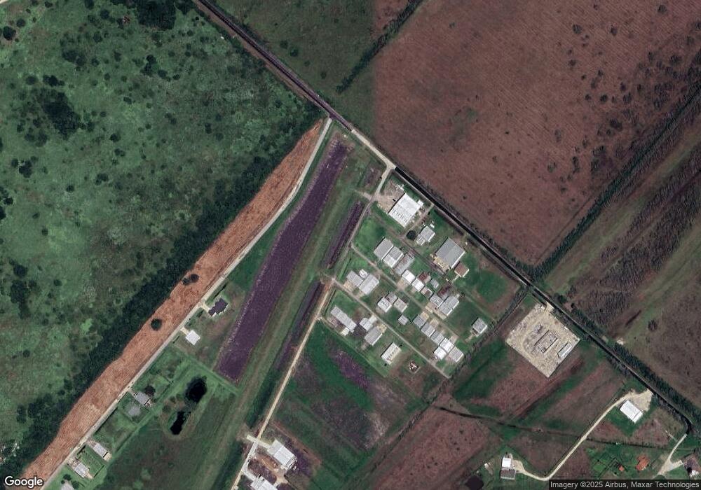 000 Taxi Way 2, Manvel, TX 77578 - photo 1