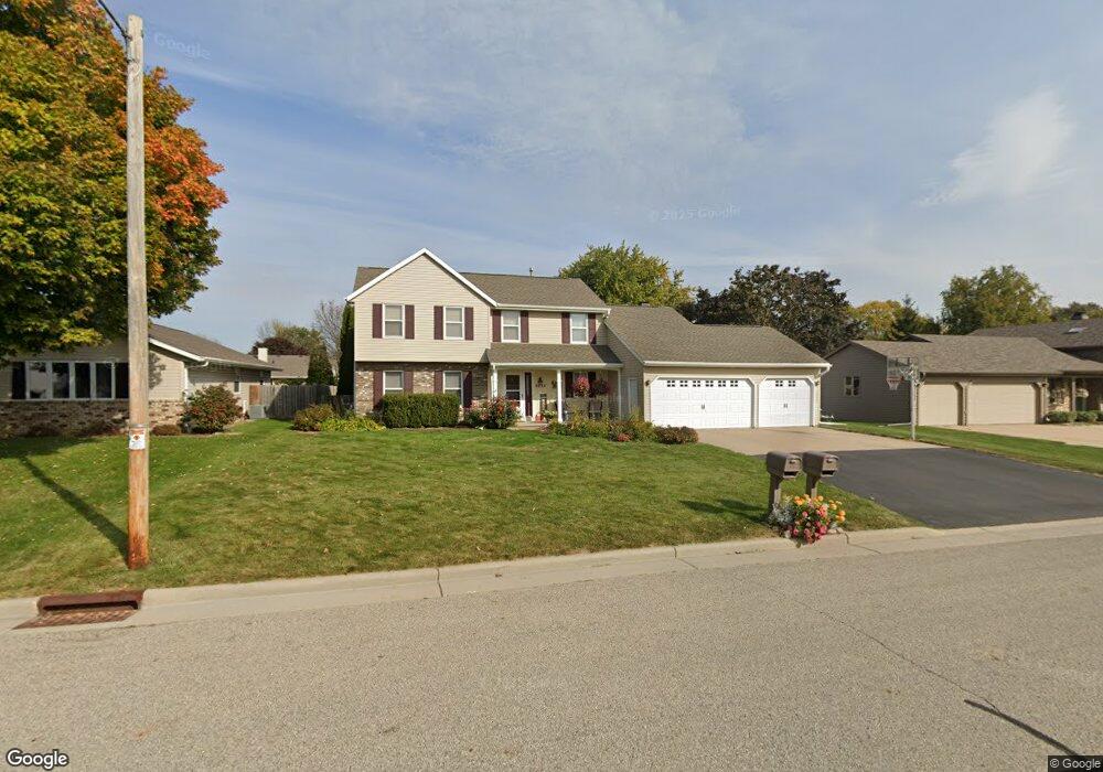 2020 W Seneca Dr, Appleton, WI 54914 - photo 1