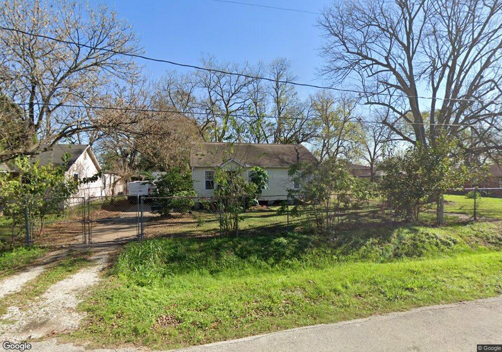 4902 Leffingwell St, Houston, TX 77026 - photo 1