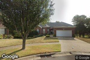 29 Erin Rickard Ct, Louisville, KY 40245
