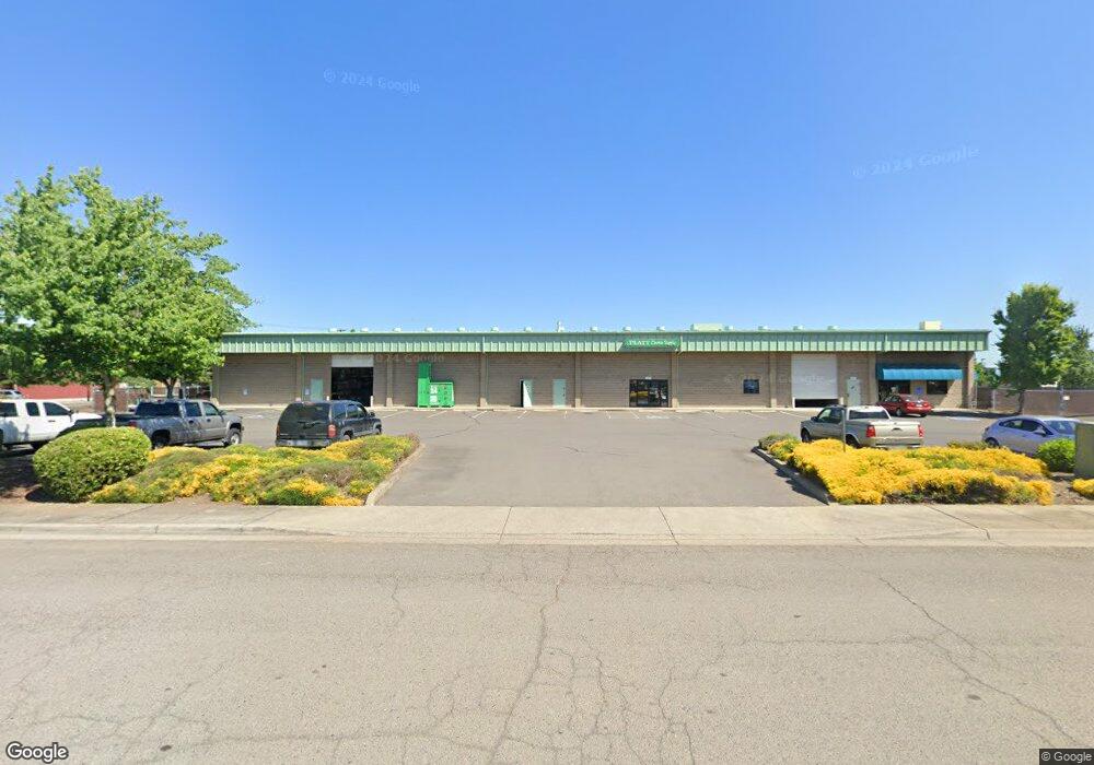 501 Pech Rd, Central Point, OR 97502 - photo 1