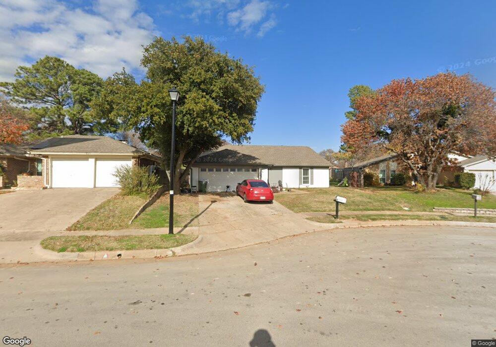 825 Mountain Laurel Ln, Bedford, TX 76021 - photo 1