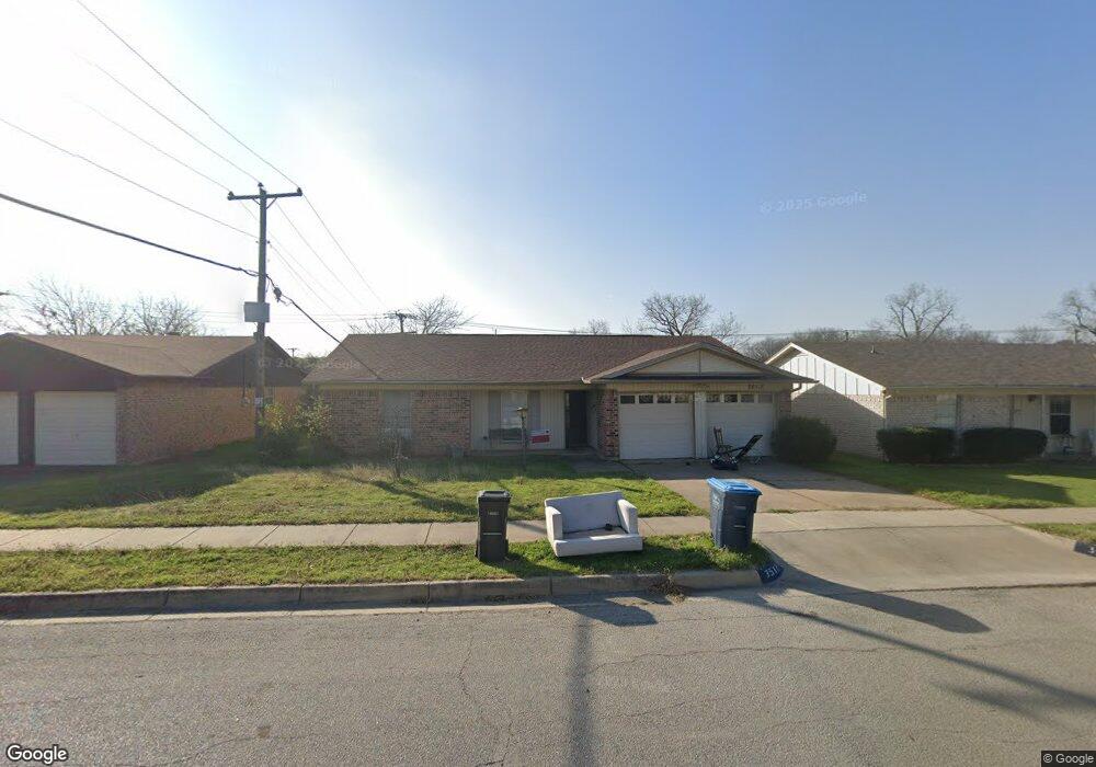 3513 Madrid Dr, Fort Worth, TX 76133 - photo 1