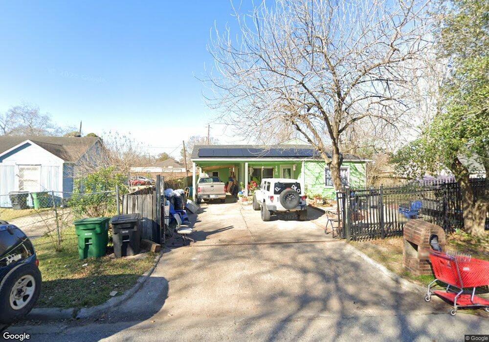 7107 Winfree Dr, Houston, TX 77087 - photo 1