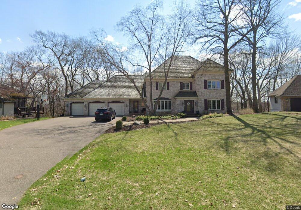 19765 Chartwell Hill, Excelsior, MN 55331 - photo 1