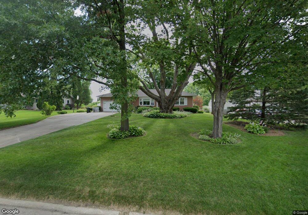 3112 Mcclain Dr, Cedar Falls, IA 50613 - photo 1