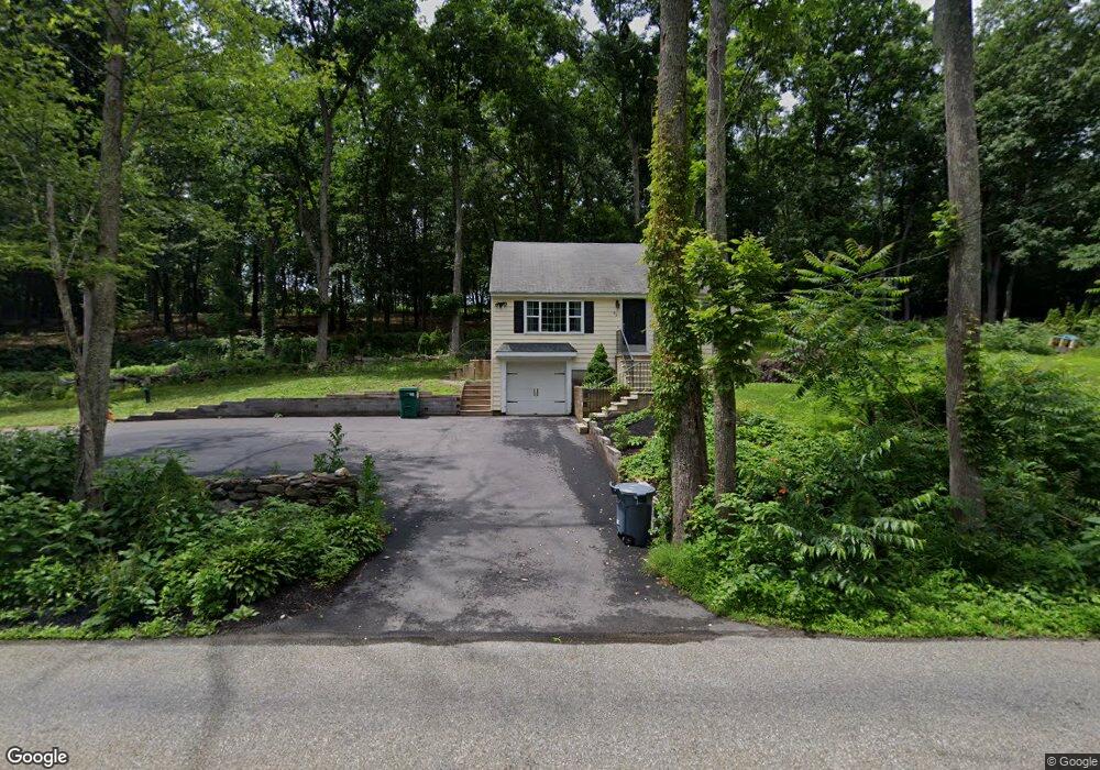 92 W Sutton Rd, Sutton, MA 01590 - photo 1