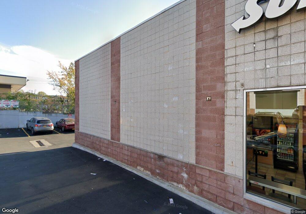 1204 Victory Blvd, Staten Island, NY 10301 - photo 1