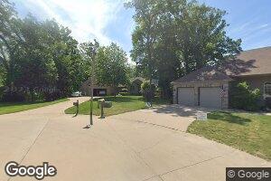 125 8th Ave, Hampton, IL 61256