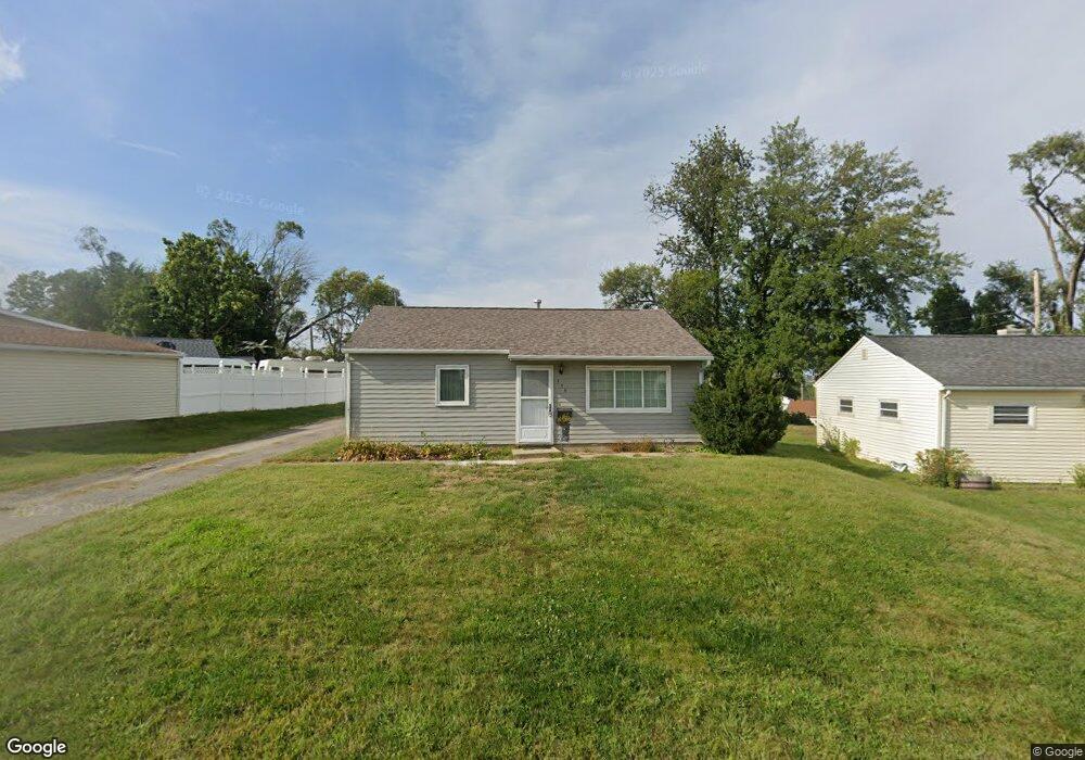 376 25th Avenue Place SW, Cedar Rapids, IA 52404 - photo 1