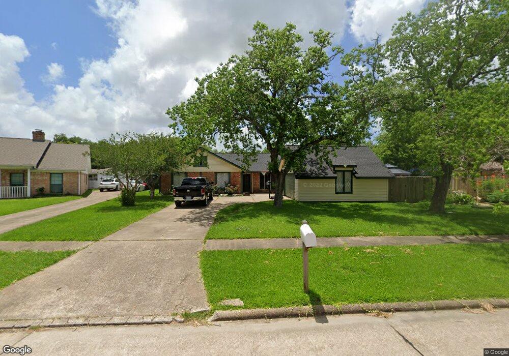 301 Dawn Hill Dr, Friendswood, TX 77546 - photo 1