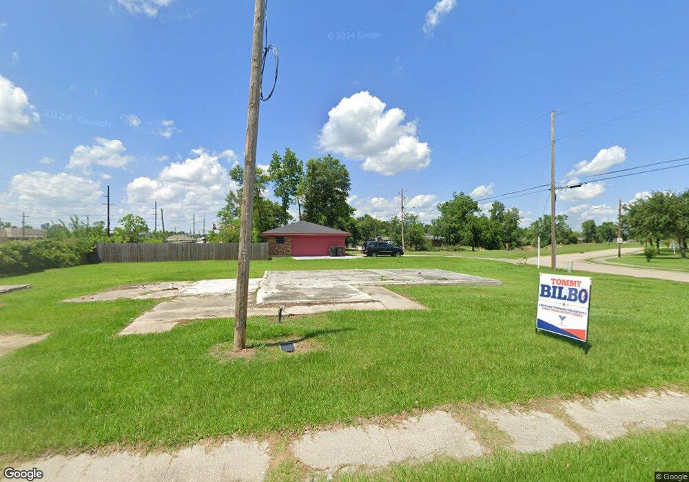 2601 Hillcrest Dr, Lake Charles, LA 70615 - photo 1