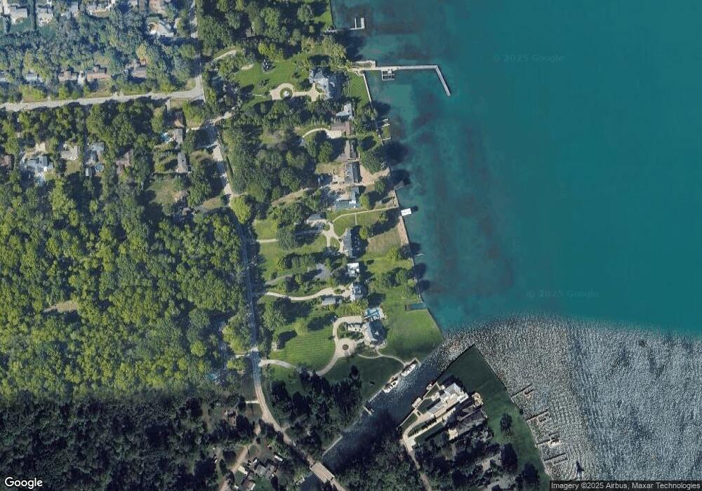 19123 Parke Ln, Grosse Ile, MI 48138 - photo 1