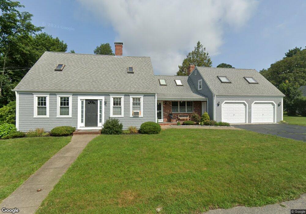 7 Norcroft St, South Dartmouth, MA 02748 - photo 1