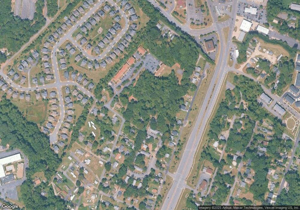 4108 Meyers Rd, Triangle, VA 22172 - photo 1